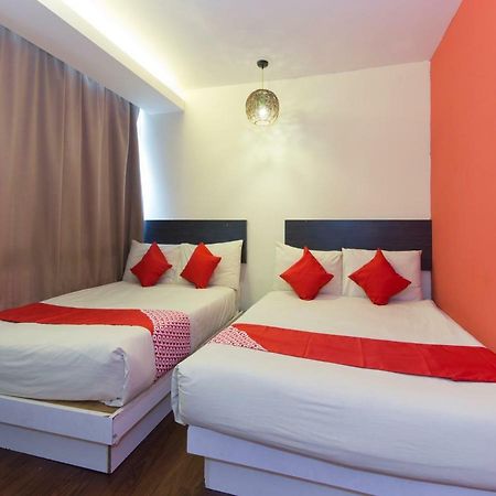 Oyo 996 My Home Hotel Cheras Selatan Exterior photo