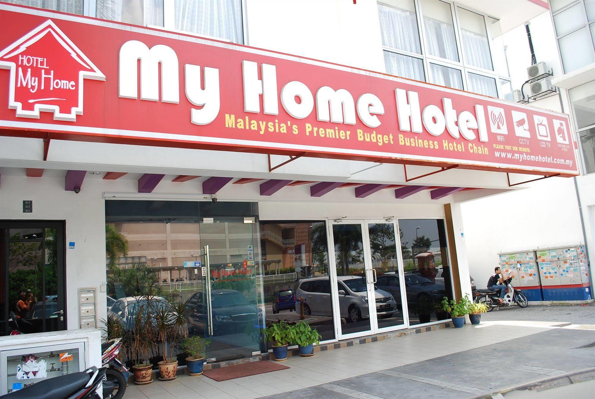 Oyo 996 My Home Hotel Cheras Selatan Exterior photo