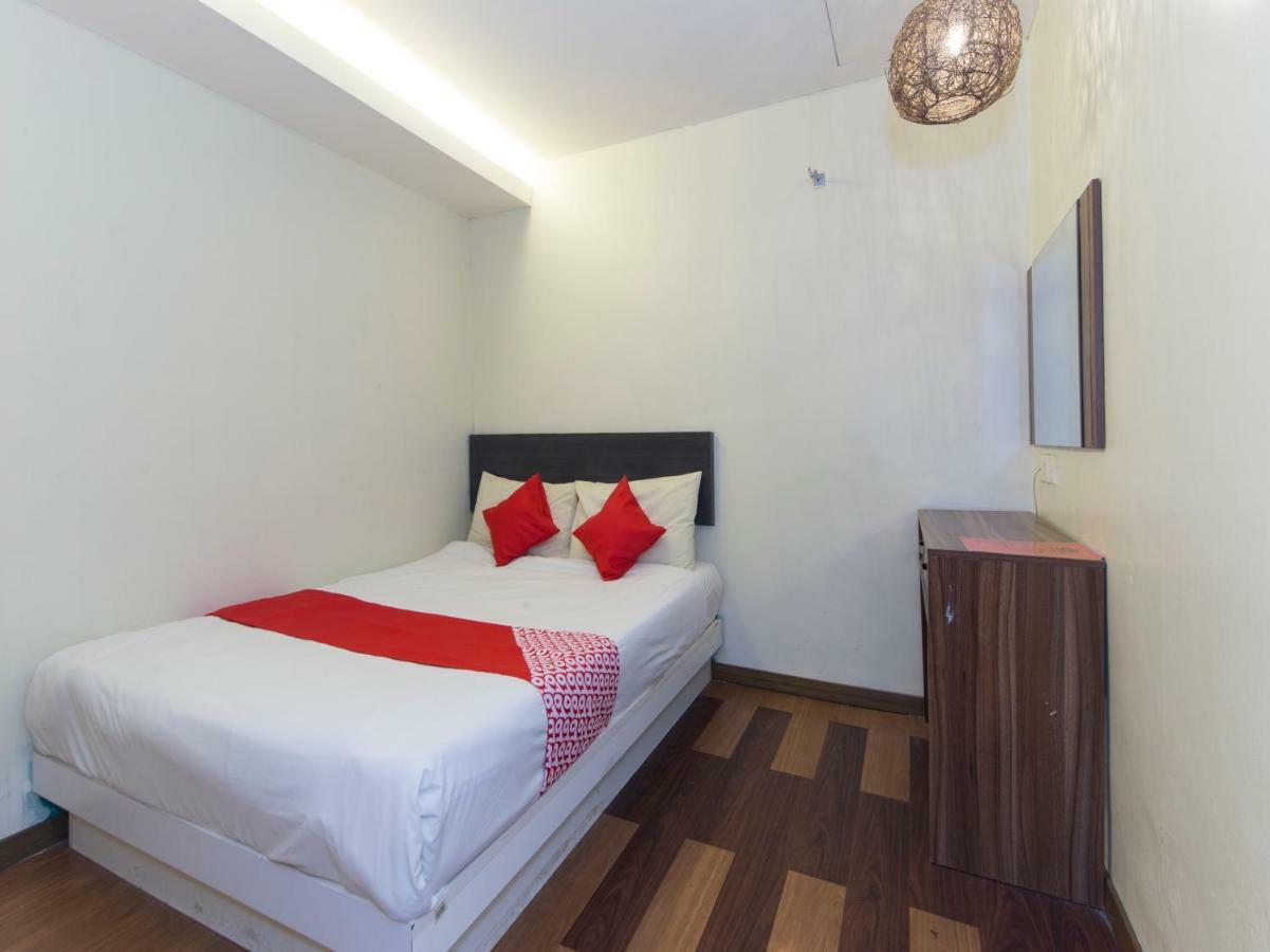 Oyo 996 My Home Hotel Cheras Selatan Exterior photo
