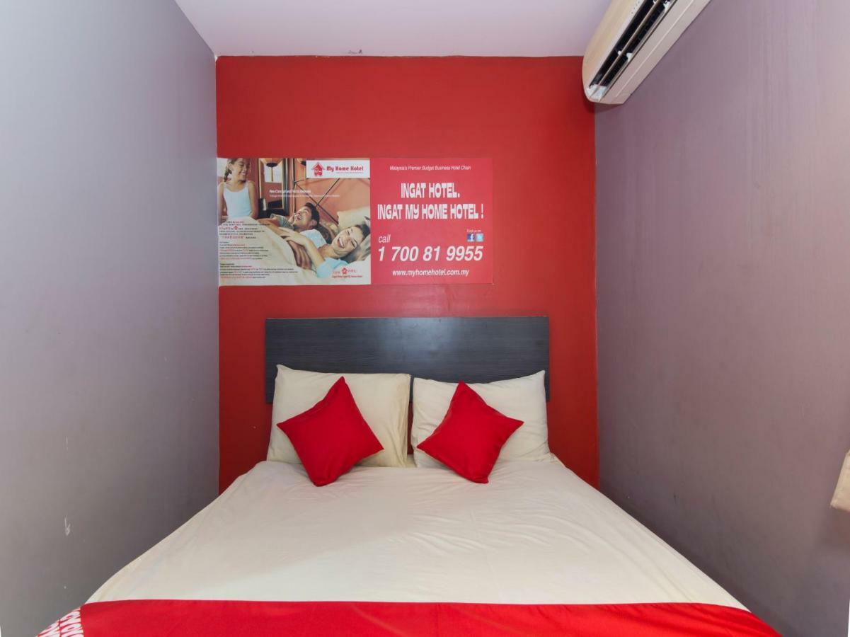 Oyo 996 My Home Hotel Cheras Selatan Exterior photo