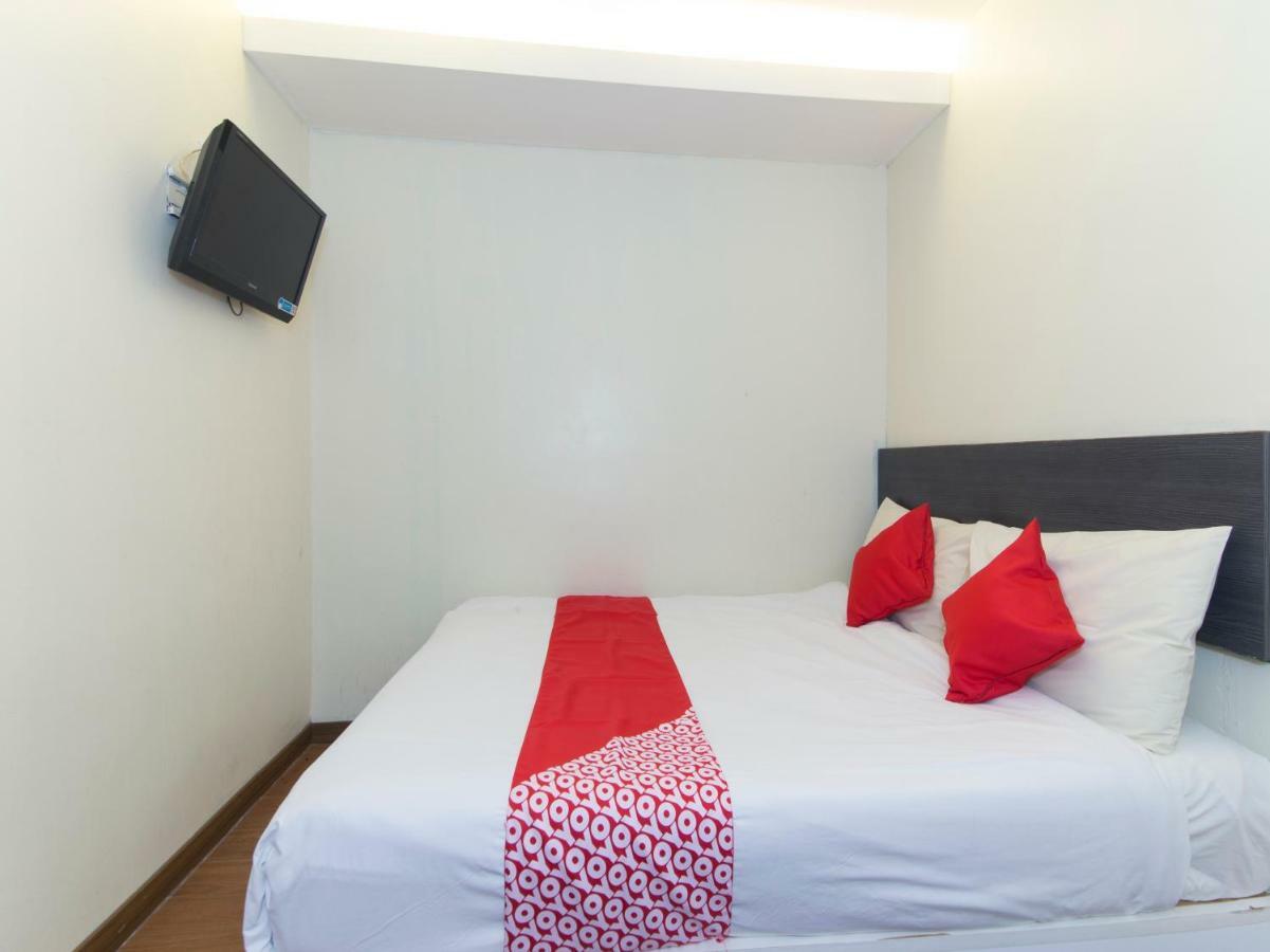 Oyo 996 My Home Hotel Cheras Selatan Exterior photo