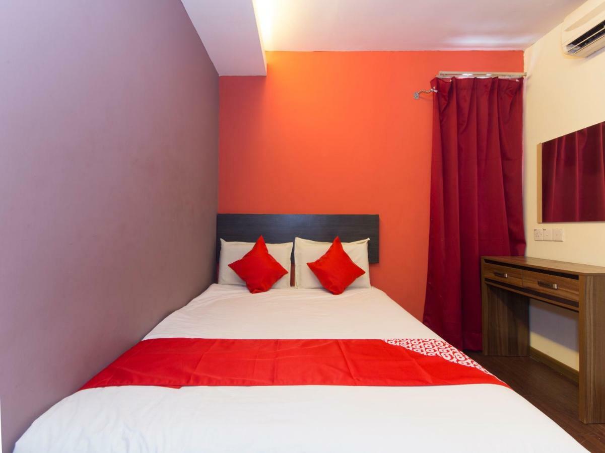 Oyo 996 My Home Hotel Cheras Selatan Exterior photo