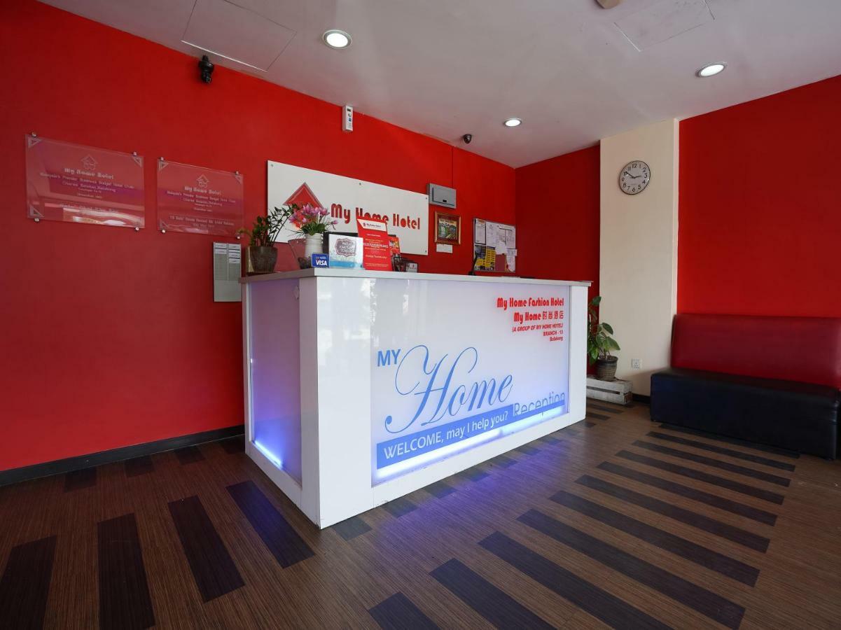 Oyo 996 My Home Hotel Cheras Selatan Exterior photo