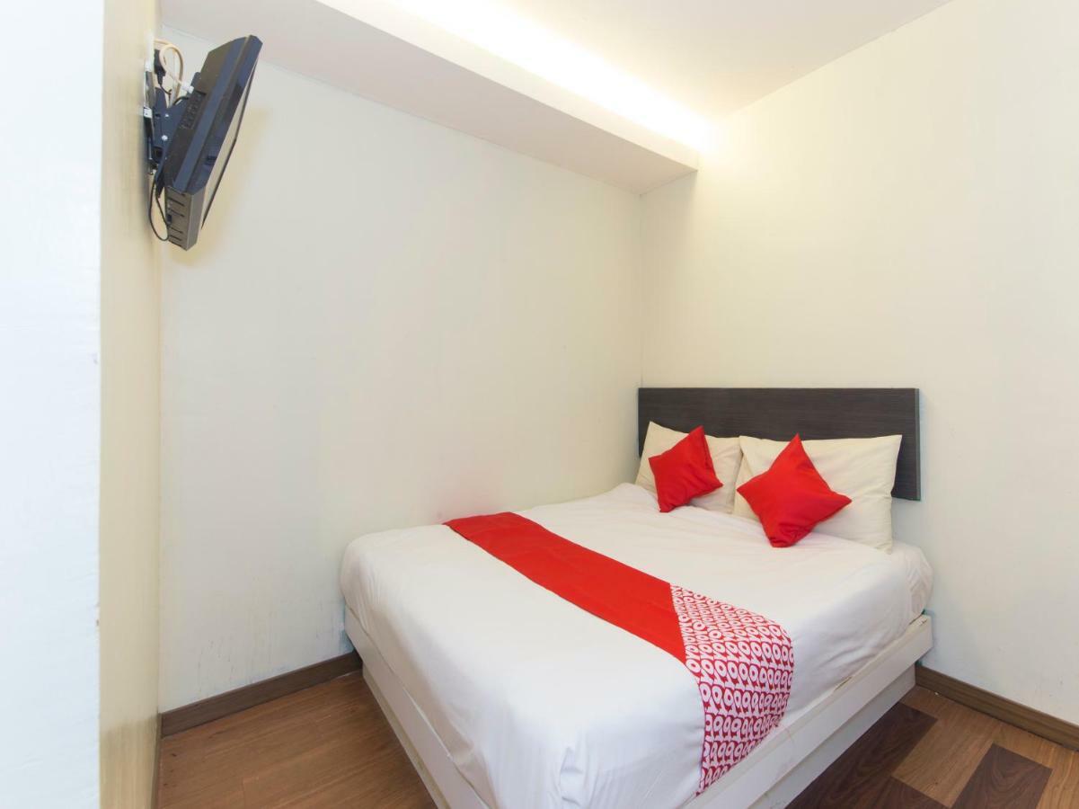 Oyo 996 My Home Hotel Cheras Selatan Exterior photo